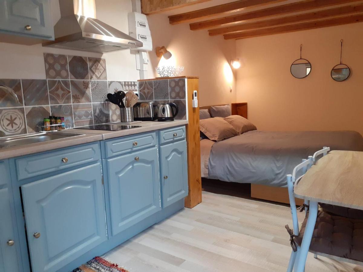 Studio Independant Dans Villa Neffies Exteriér fotografie
