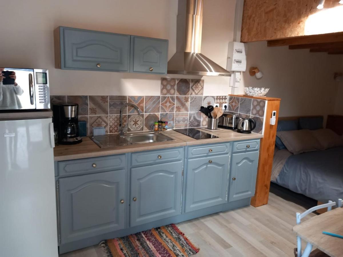 Studio Independant Dans Villa Neffies Exteriér fotografie